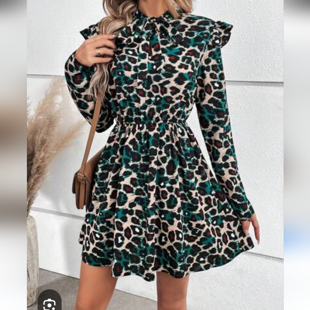 NWOT Womens Plus Size Green, Brown,& Black Leopard Print Long Sleeve Dress 3XL